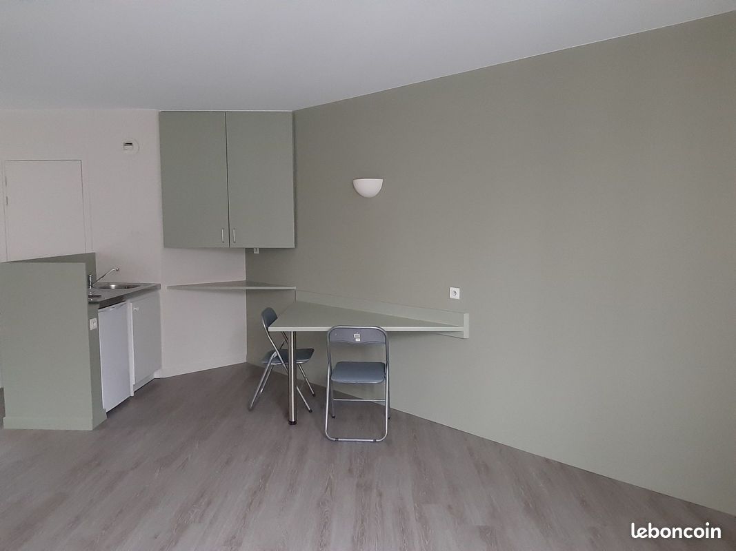 Appartement 1 pièce 28 m² · à Clermont-Ferrand · 28 m² · 465 €