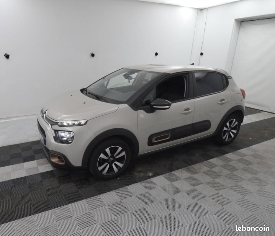 Citroën C3 1.2 PURETECH83 C-SERIES 5P (image 9)