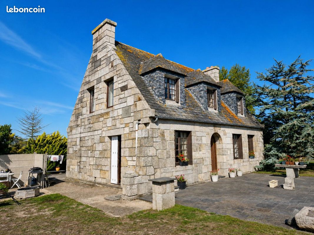 Maison 7 pièces 109 m² · à Santec · 109 m² · 314 000 €