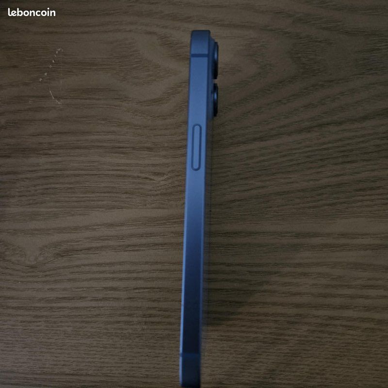 IPhone 14 128 Go - Parfait état - Caméra OK - Avec boîte (image 4)