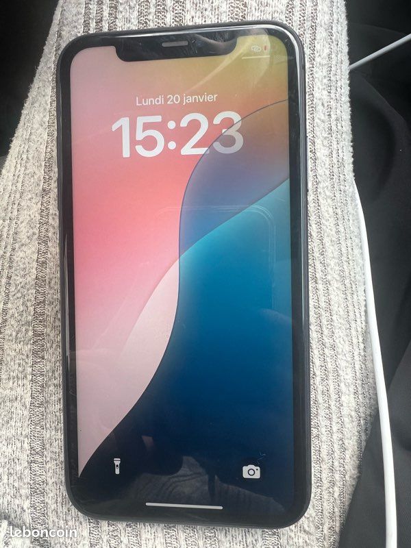 IPhone 11 (image 1)