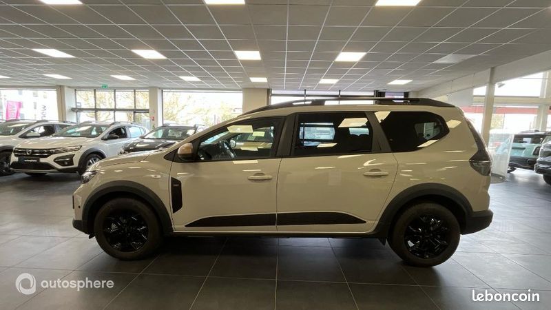 Dacia Jogger 1.8 hybrid 155ch Expression 5 places -25 (image 8)