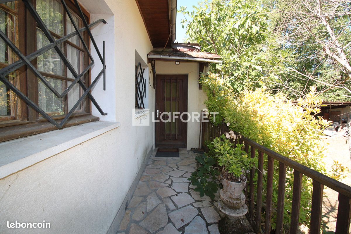Maison 5 pièces 125 m² · à La Chapelle-Faucher · 125 m² · 139 100 €
