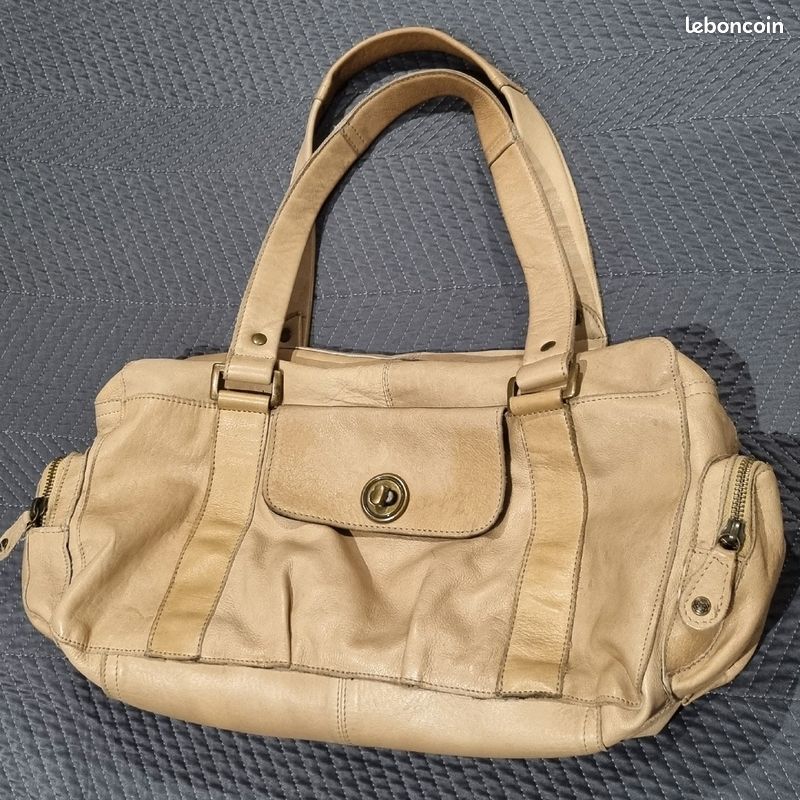 Sac Pieces Sac BandouliÃ¨re Esprit Femme Promo: -50%] Sac