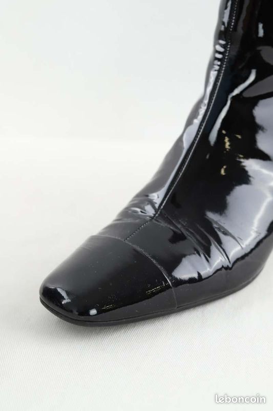 Bottes en cuir verni noires Carel Chaussures