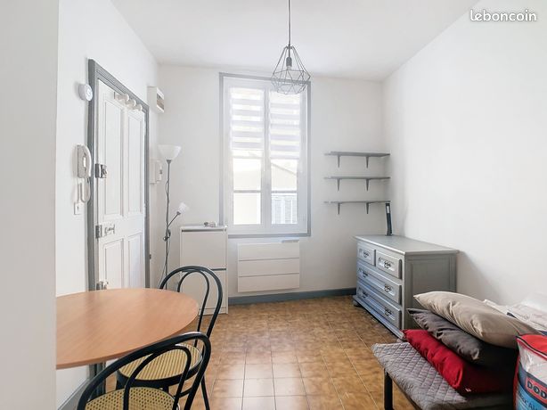Studio 1 pièce 15 m²