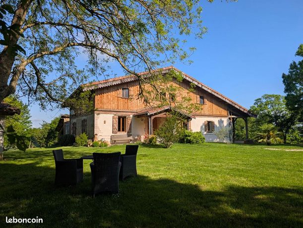 Maison 5 pièces 235 m²