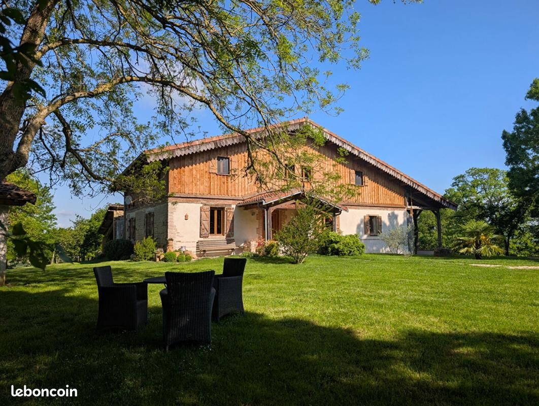Maison 5 pièces 235 m² · à Pouy-de-Touges · 235 m² · 465 000 €
