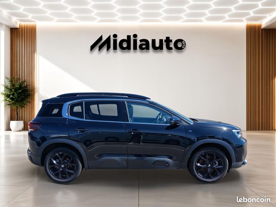 Citroen C5 Aircross 1.6 Hybride rechargeable 225 MAX + TOIT OUVRANT / VISION 360 / JANTES 19 / COFFR (image 8)