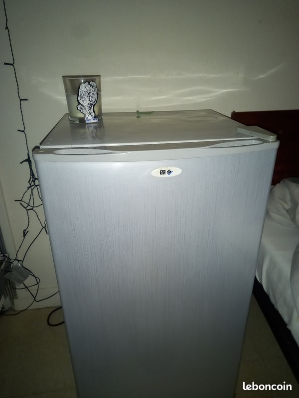 Frigo taille moyenne à vendre urgent (image 5)