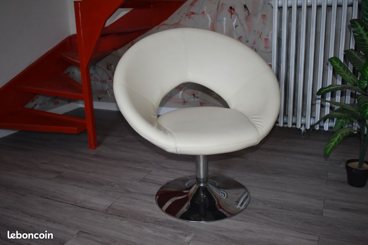 Fauteuil Rond Pivotable (image 1)