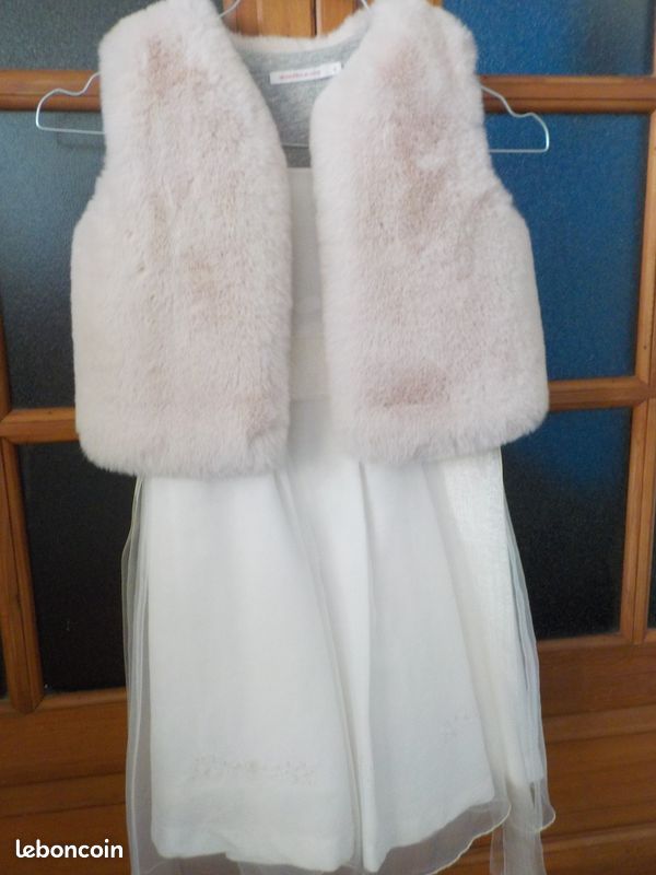 Superbe robe blanche à bretelles pour cérémonie marque JODHPUR taille 5 ans impeccable et boléro rose 5 ans l'ensemble 10 Euros ou séparé (image 3)