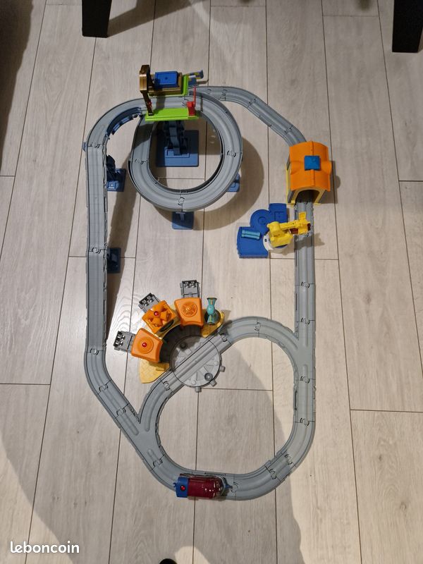 Circuit train chuggington (image 1)