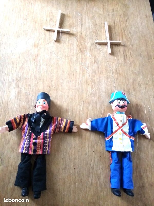 File:Musée des arts de la marionnette - Guignol - Marionnette à gaine 2.jpg - Wi