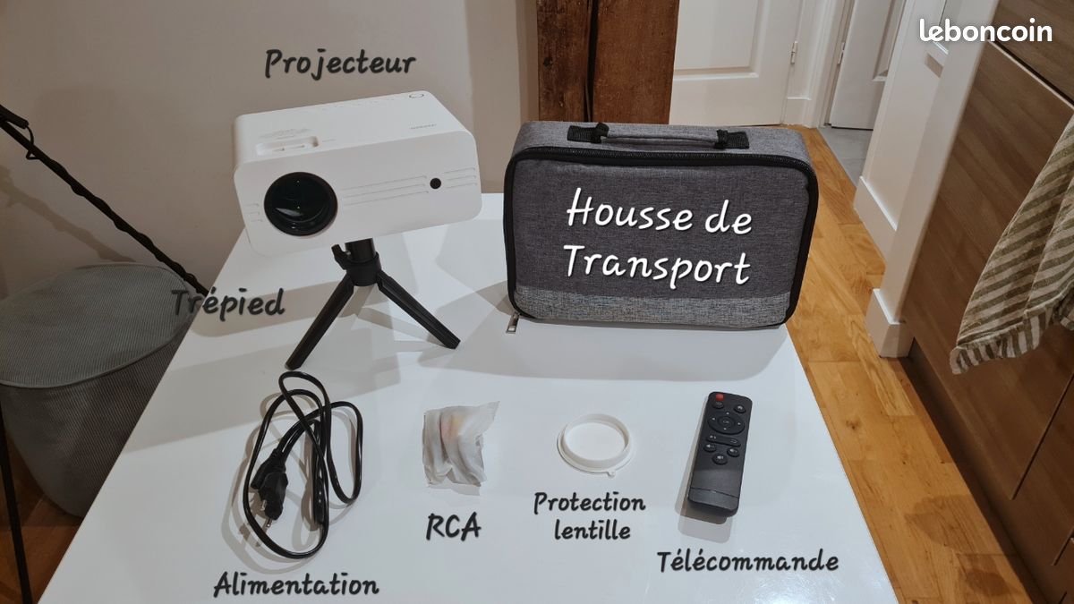 Projecteur iZEEKER – Trépied + accessoires inclus (image 1)