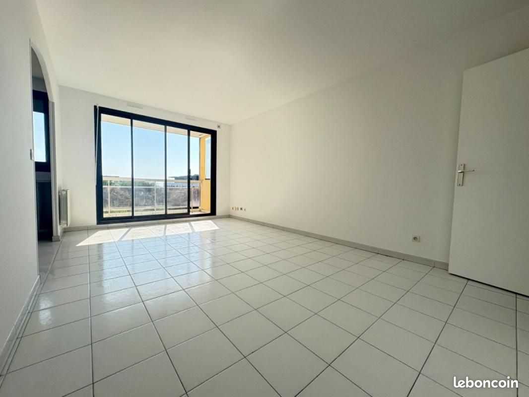Appartement 2 pièces 53 m² · à Saint-Laurent-du-Var · 53 m² · 966 €