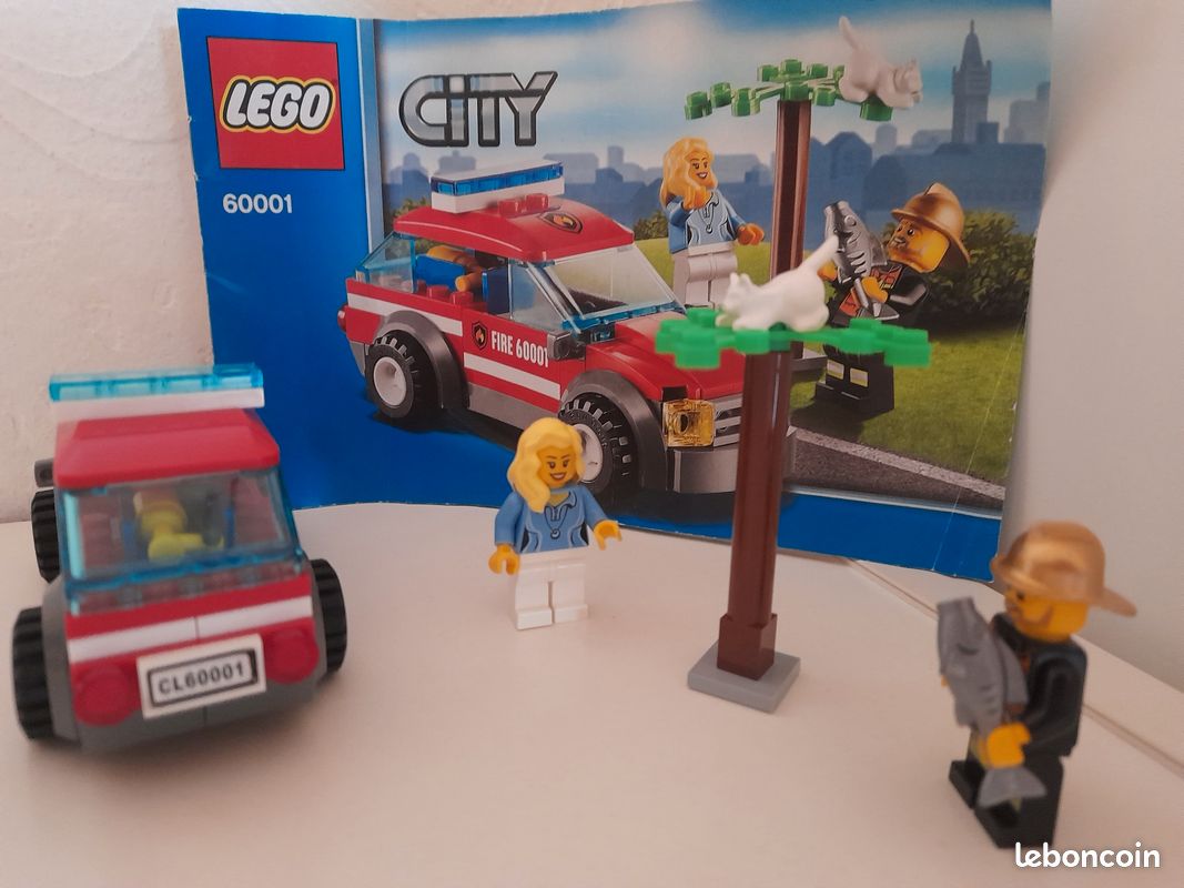 LEGO CITY 60001 La voiture du chef des pompiers COMPLET HA77 (image 6)