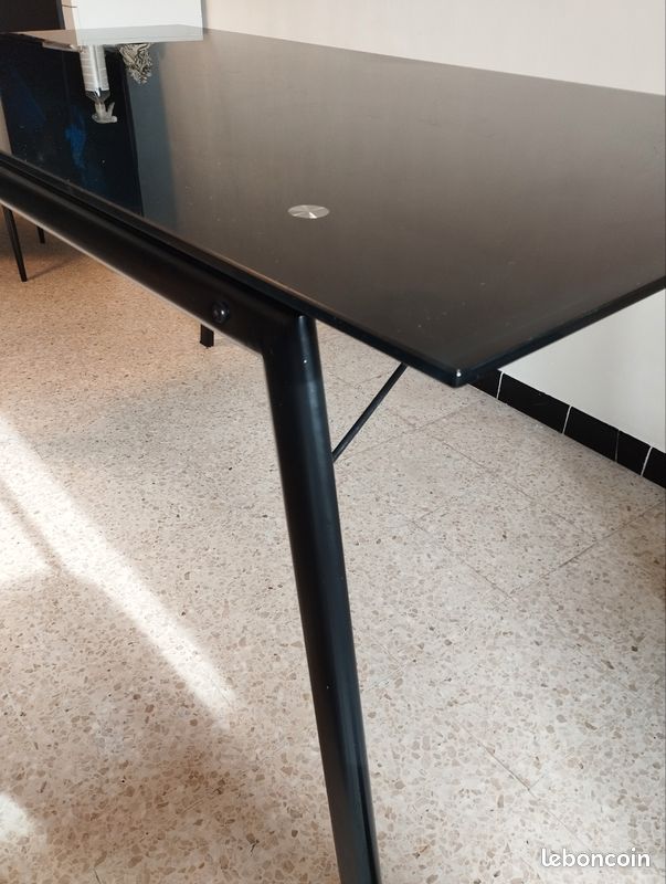 Table (image 2)