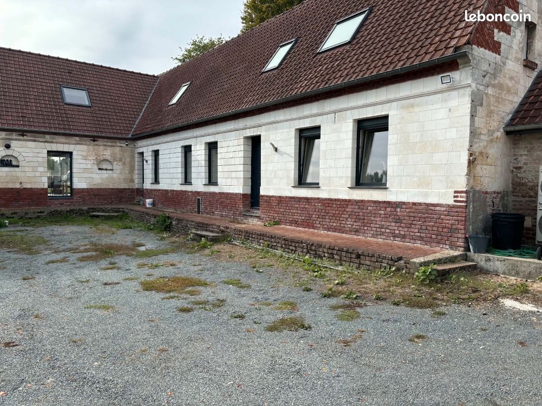 Maison 6 pièces 210 m² · à Bailleulval · 210 m² · 380 000 €
