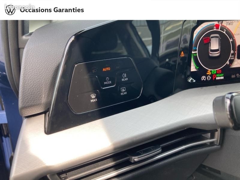 Volkswagen Golf 1.5 eHybrid 204ch VW Edition DSG6 (image 22)