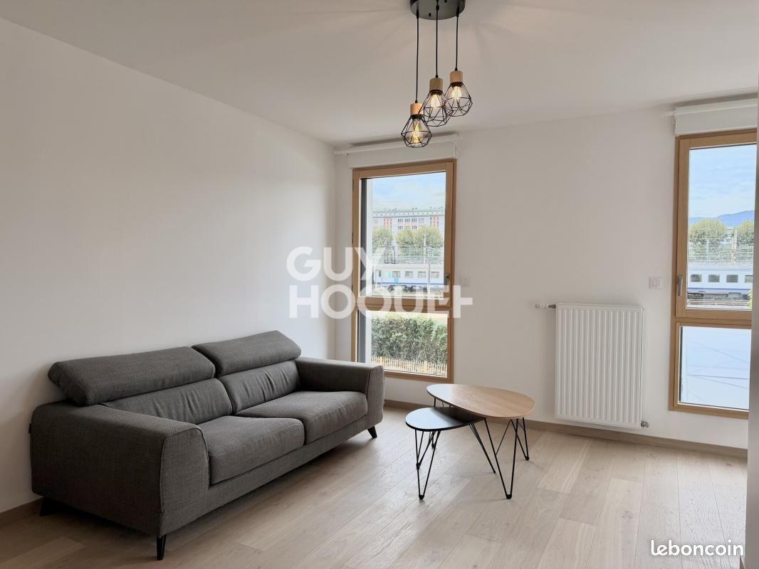 Appartement 2 pièces 45 m² · à Chambéry · 45 m² · 860 €/mois