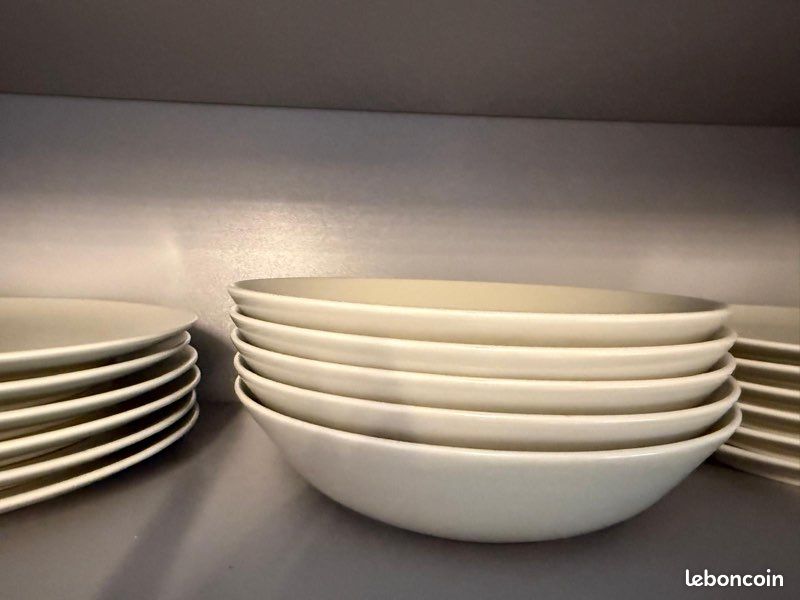 Lot d’assiettes IKEA (image 5)