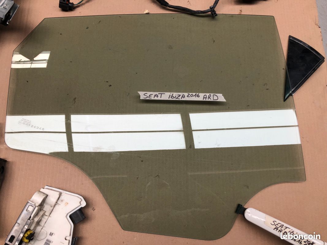 Vitre, lève vitre,poignée de porte arrière droit SEAT IBIZA 4 (image 3)