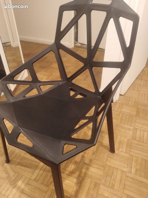 Vends 4 chaises modèle araignée (image 2)
