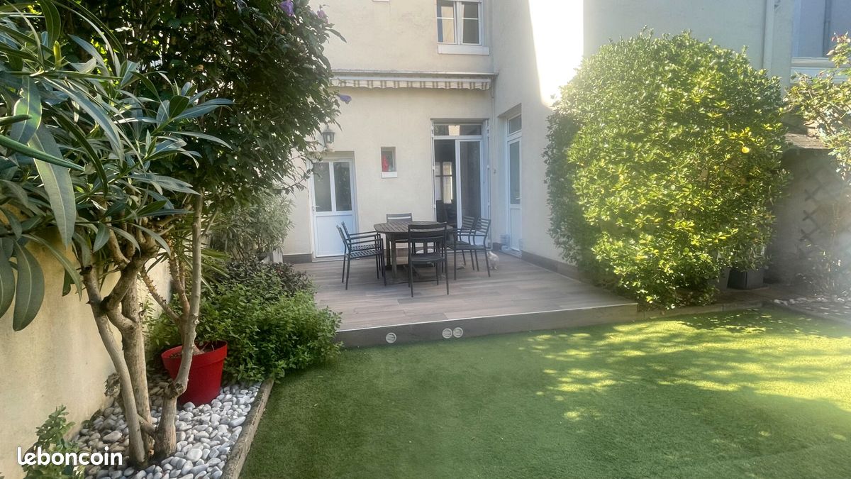 Maison 8 pièces 181 m² · à Tours · 181 m² · 839 000 €
