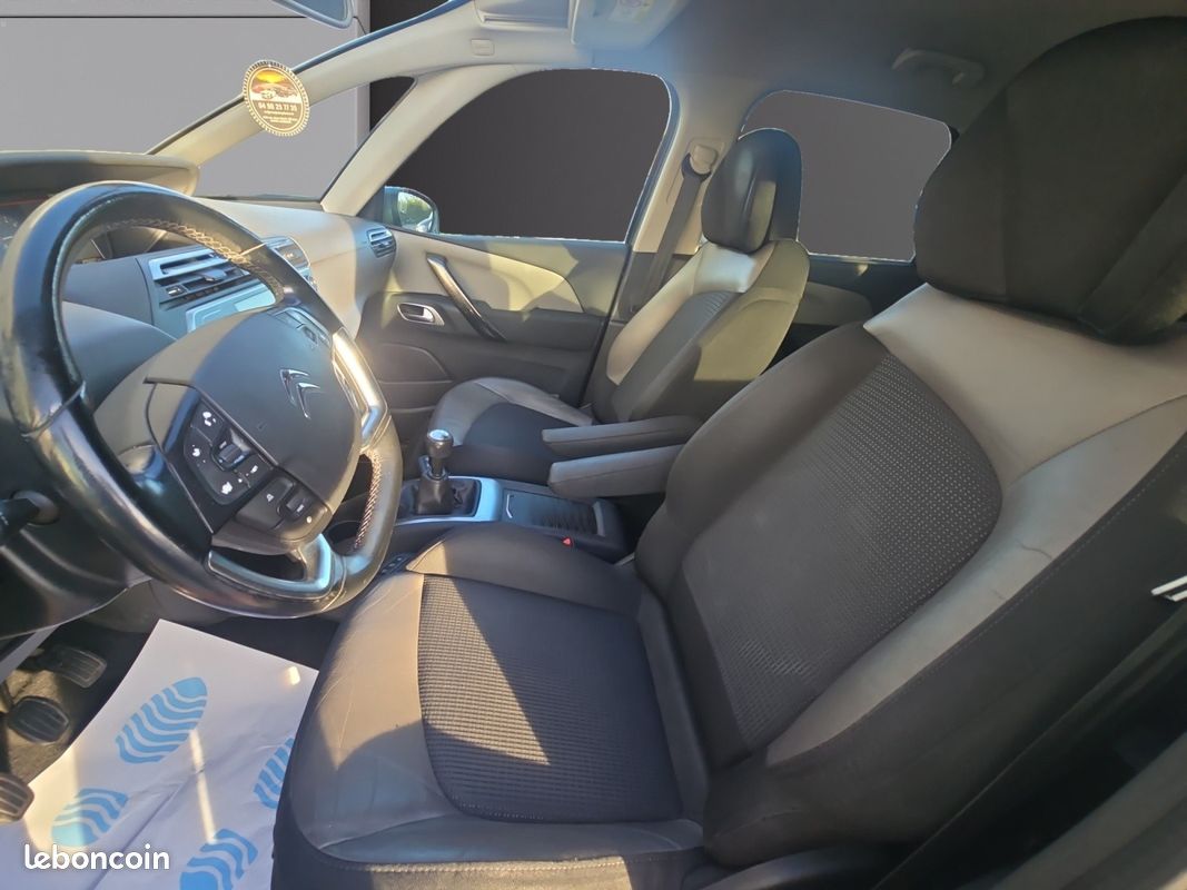 CITROEN C4 PICASSO BlueHDi 150 SS Shine / *1ère main entretien complet attelage (image 12)