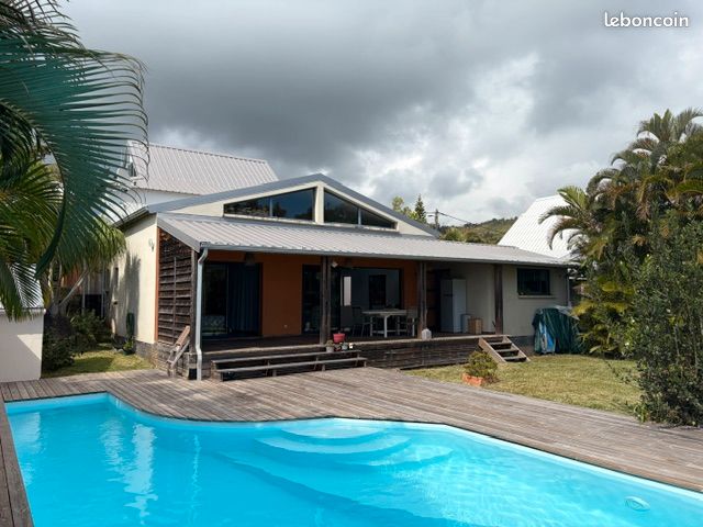 Maison 6 pièces 168 m² · à Saint-Denis · 168 m² · 650 000 €