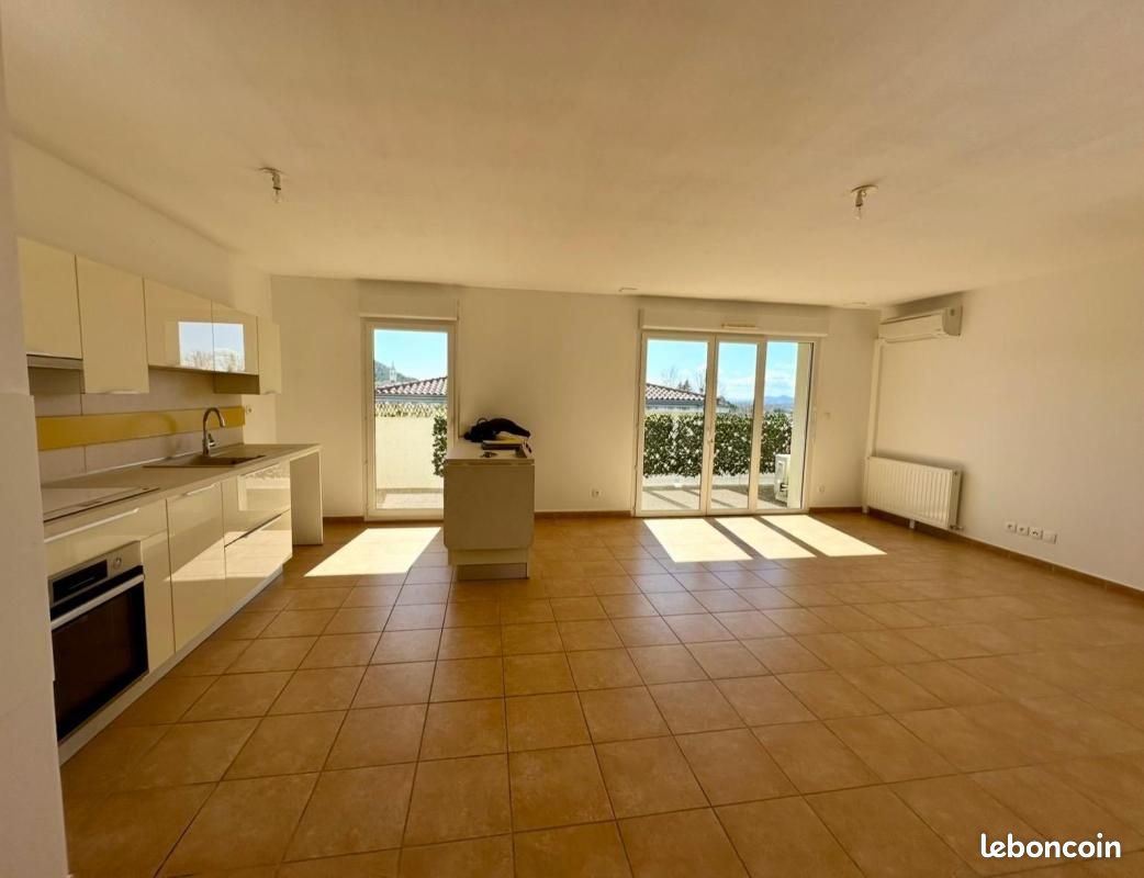 Appartement 4 pièces 82 m² · à Oraison · 82 m² · 990 €/mois