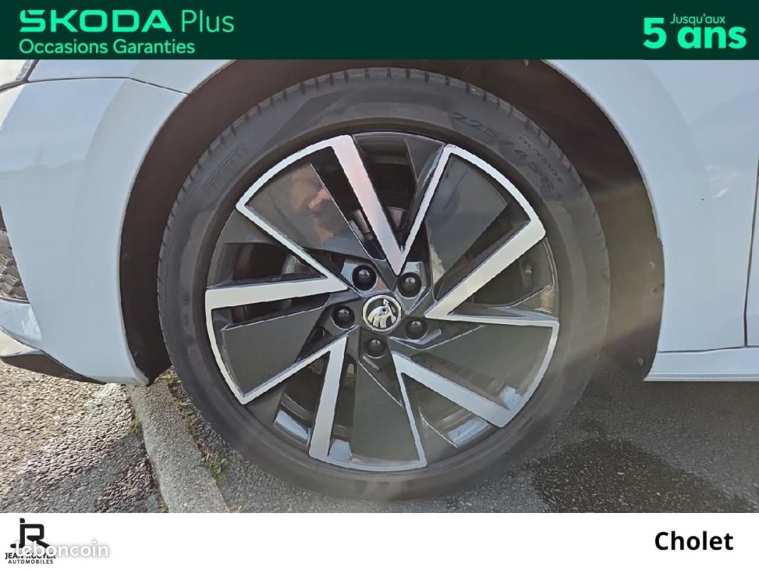 Skoda Octavia COMBI 2.0 TDI 150 ch SCR DSG7 Sportline (image 9)
