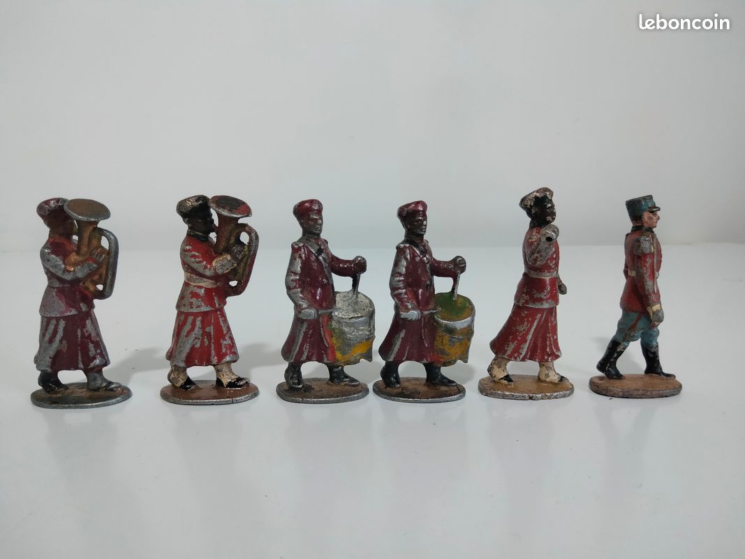 1/24 QUIRALU ? COFALU ? CBG ? PLOMB CREUX TIRAILLEUR MAROCAIN ALGERIEN