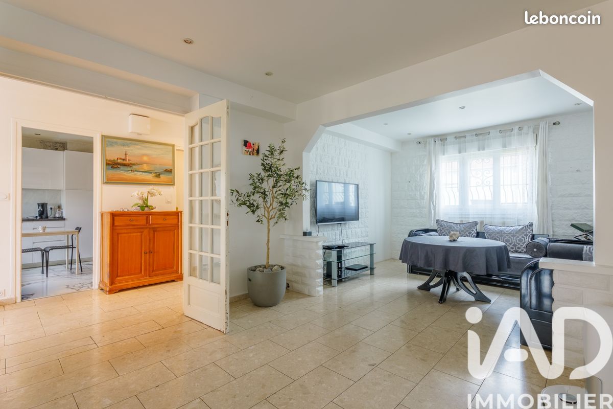 Maison 10 pièces 250 m² · à Goussainville · 250 m² · 465 000 €