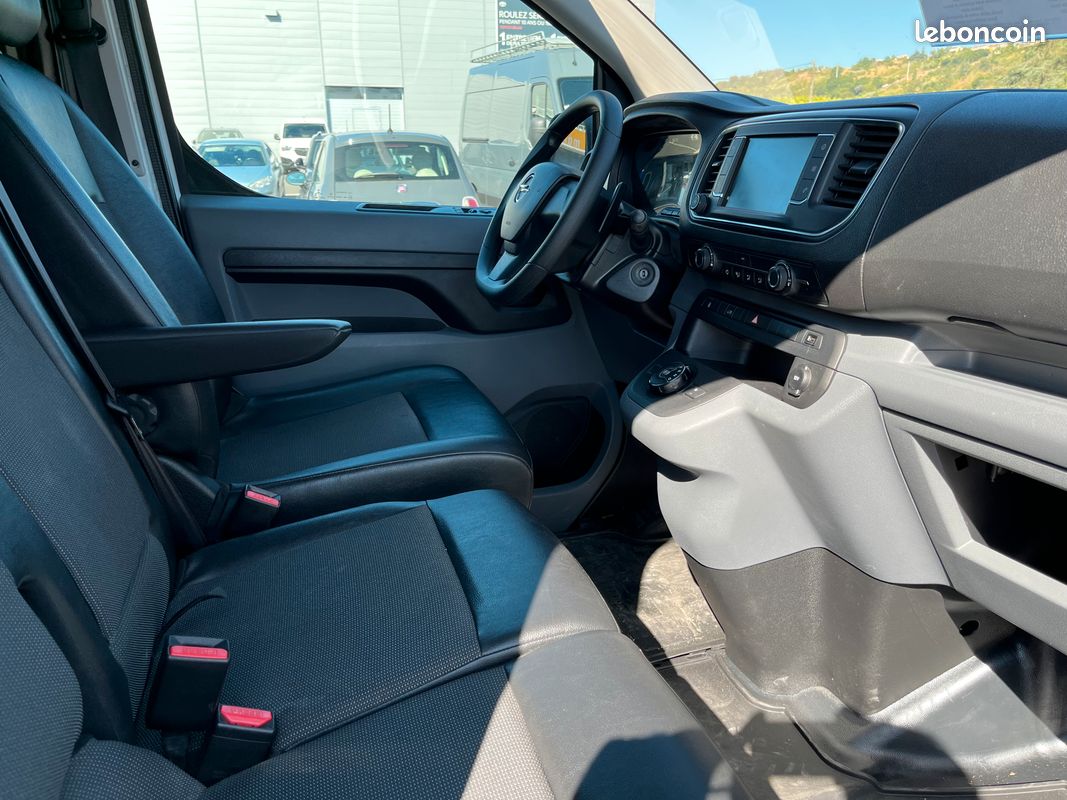Opel Vivaro FOURGON FGN TAILLE L3 2.0 BLUE HDI 145 CH EAT8 17075 HT CAMÉRA GTIE 6 MOIS (image 2)