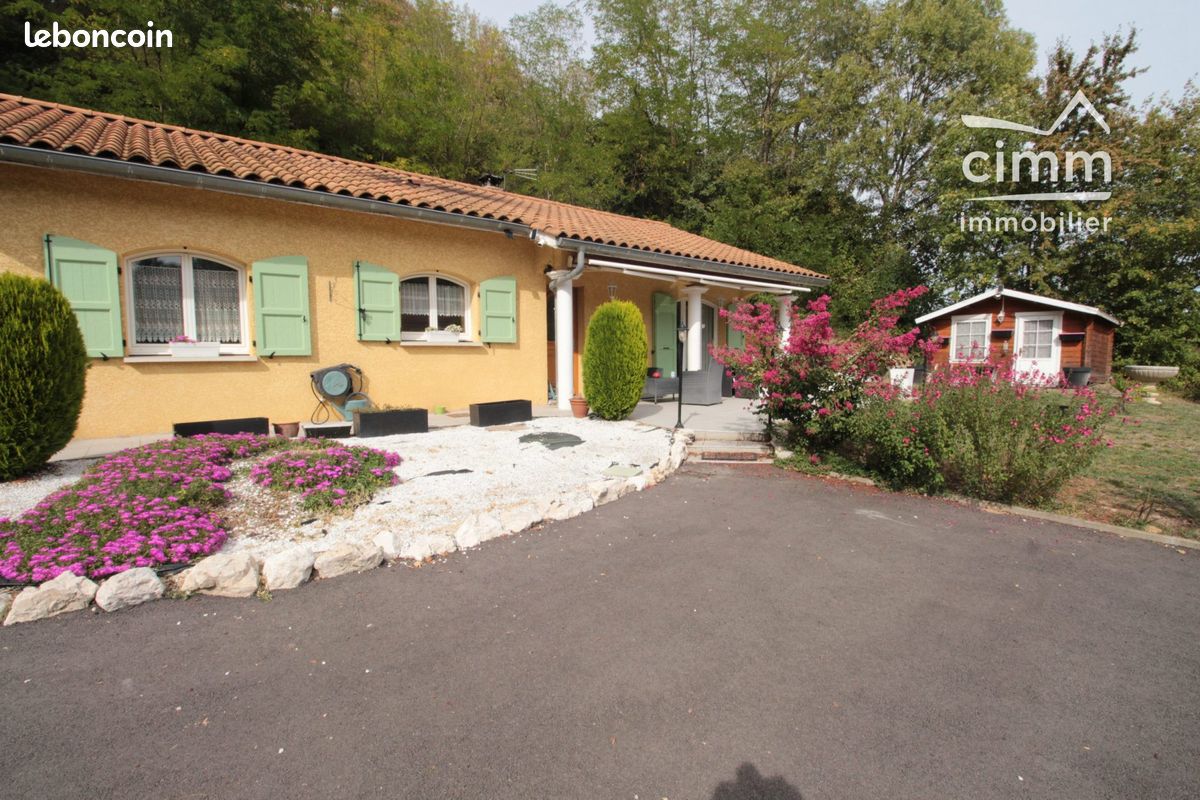 Maison 4 pièces 102 m² · à Viriville · 102 m² · 285 000 €