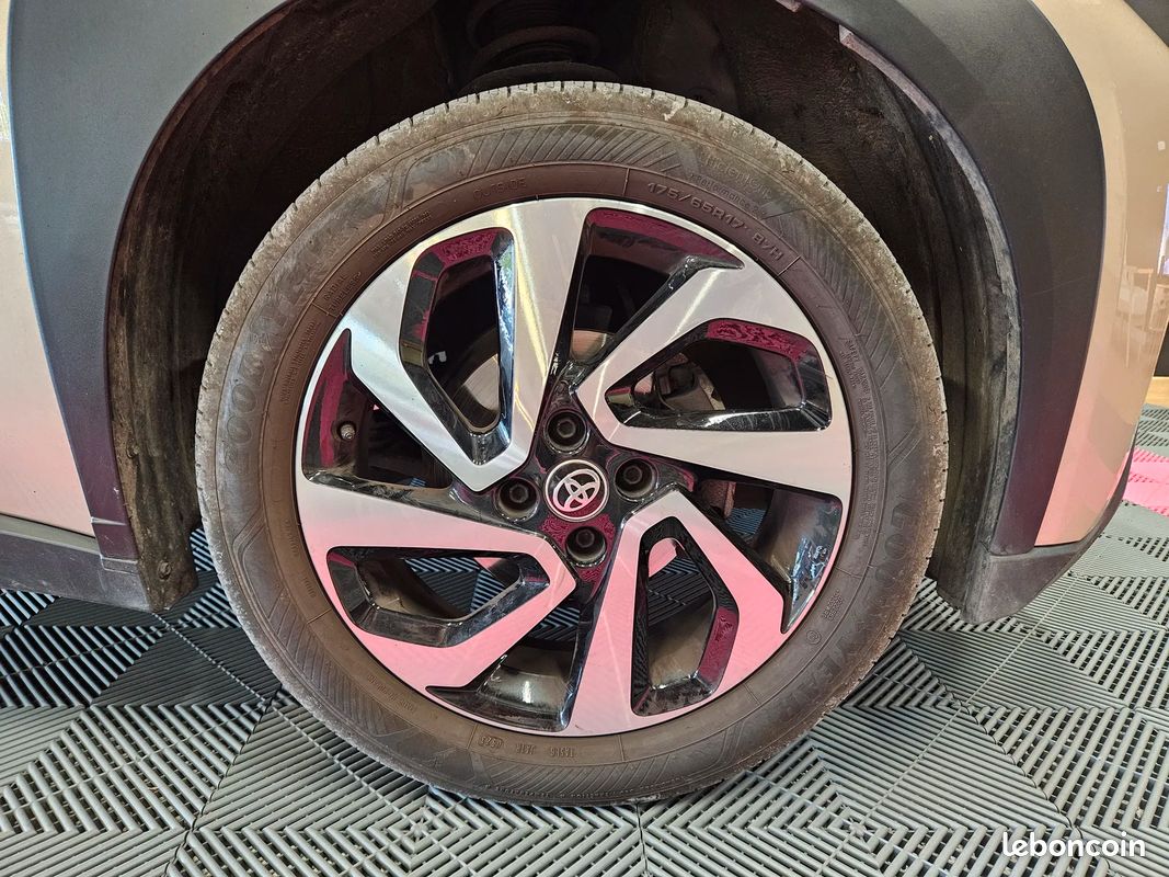 Toyota AYGO X Design 1.0 VVTi 12V 72 cv (image 11)