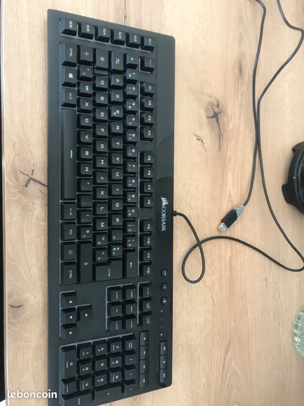 Clavier Corsair K55 RGB (image 2)