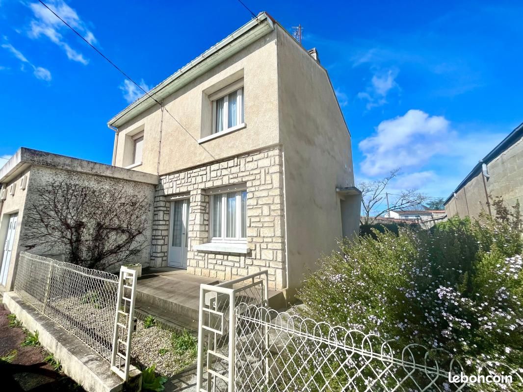 Maison 4 pièces 80 m² · à Saintes · 80 m² · 165 000 €