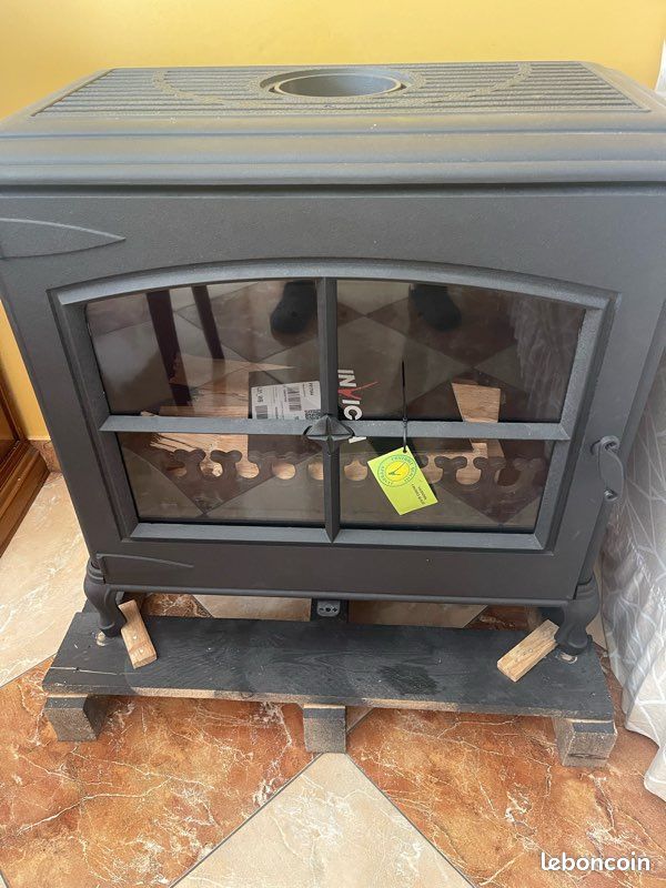 Po le Bois Invicta Le Rustica 10 KW Excellent tat Neuf Bricolage po-le-bois-invicta-le-rustica-10-kw-excellent-tat-neuf-bricolage