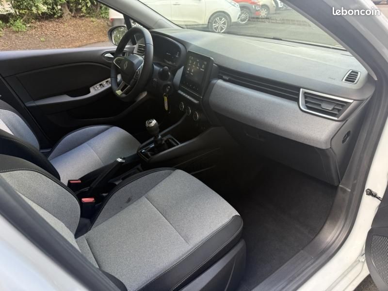 Renault Clio 1.5 dCi 100ch Evolution - 25 (image 26)