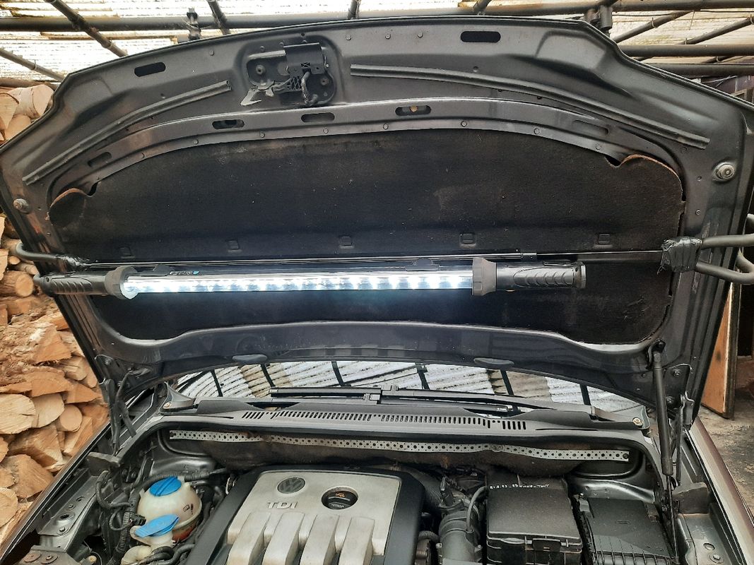 Lampe LED pour mécanicien - Équipement auto