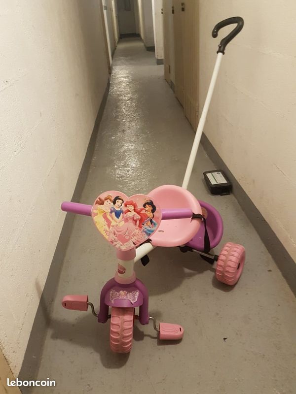 Vélo fille Disney 5 euros (image 1)