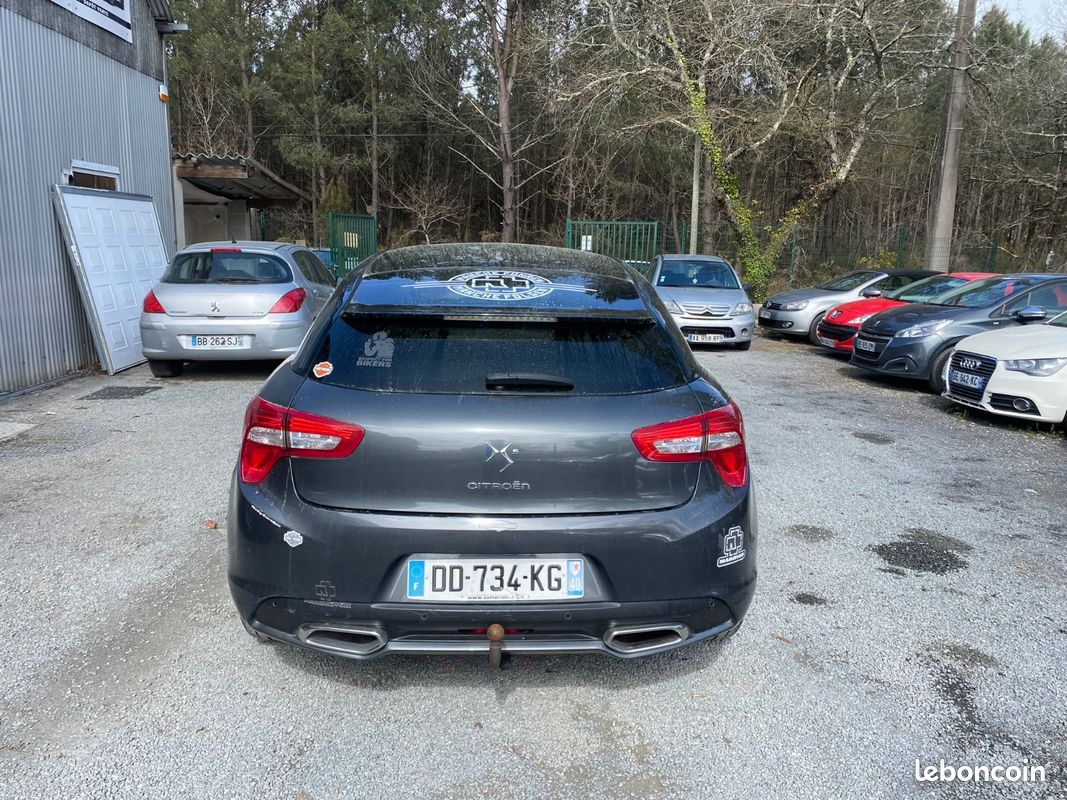 CITROEN DS5 e-HDi 115 Airdream So Chic BMP6 (image 3)