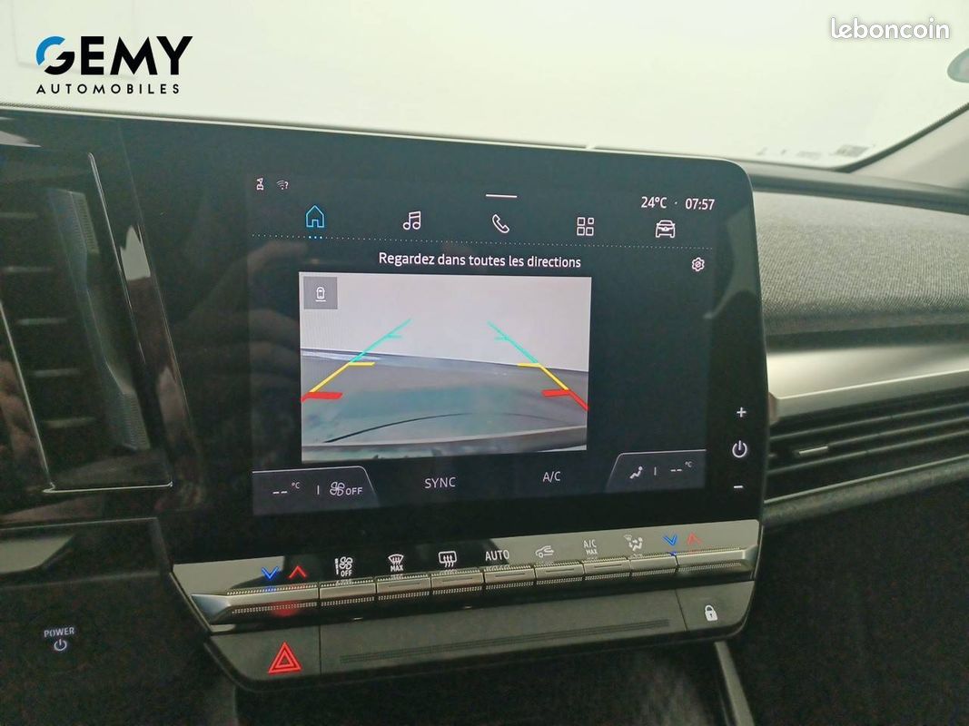 RENAULT Megane E-Tech EV60 220 ch super charge Equilibre (image 20)