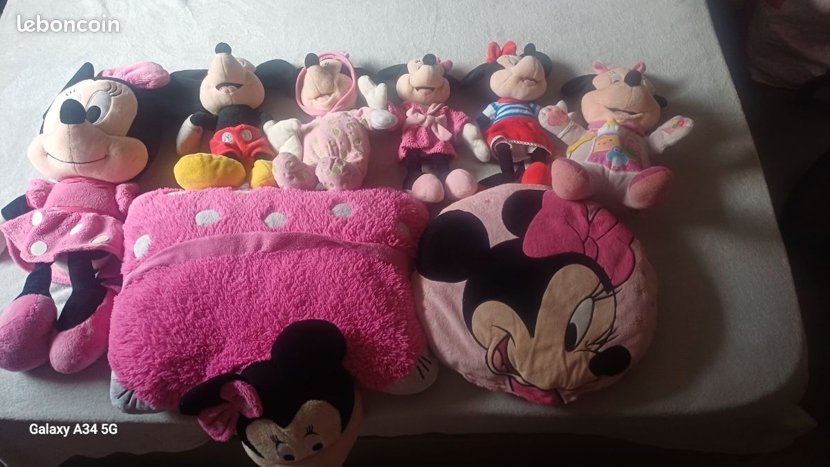 Lot peluches Minnie (image 2)
