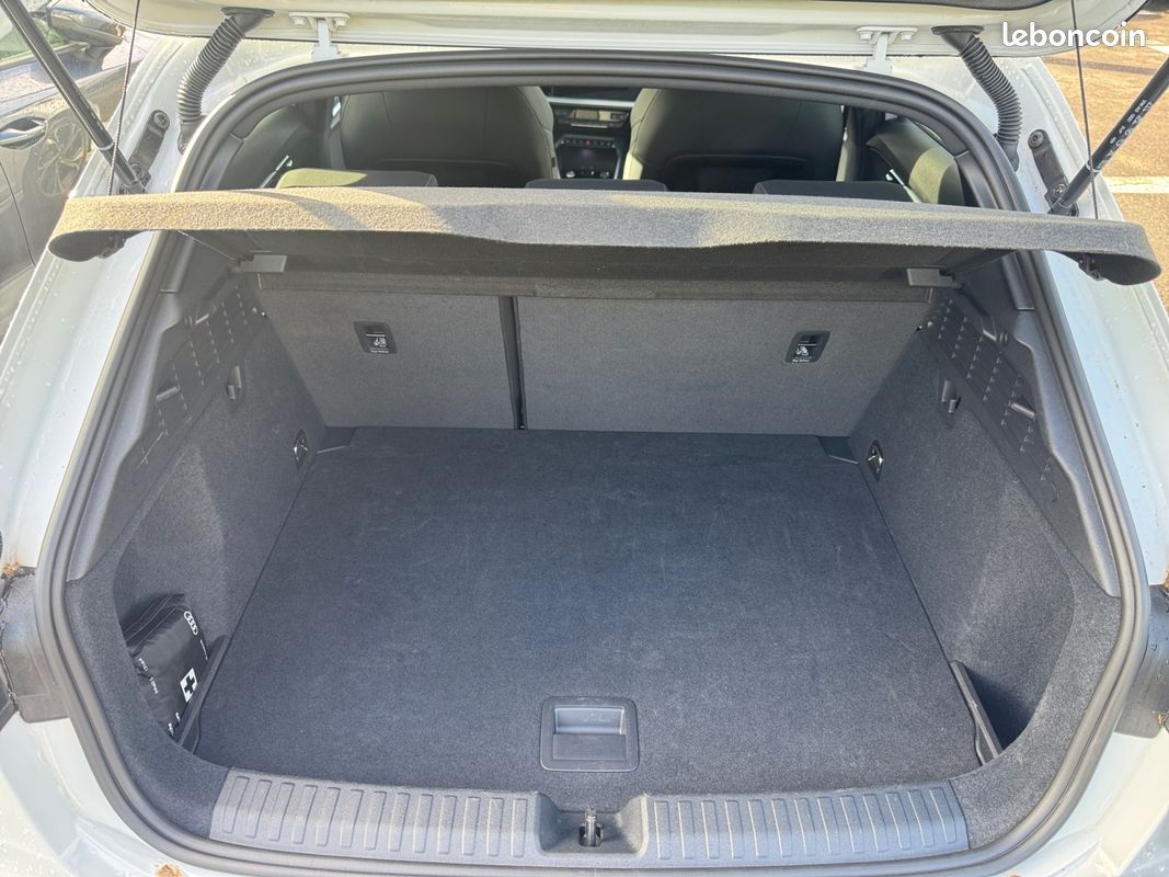AUDI A3 Sportback TDI 150 S tronic 7 S line (image 18)
