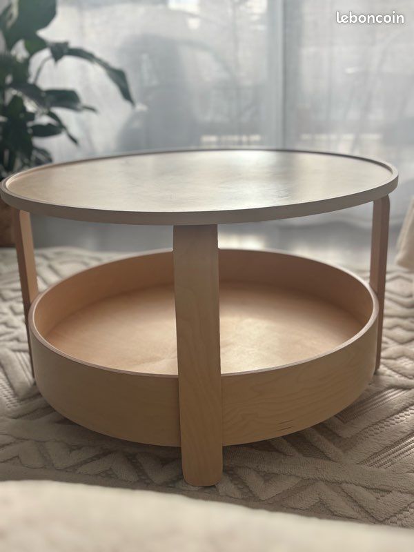 Table basse IKEA (image 1)