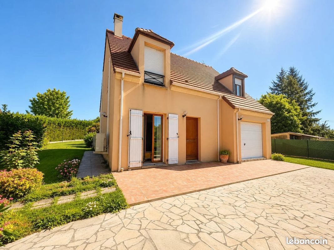 Maison 5 pièces 97 m² · à Fontenay-Trésigny · 97 m² · 297 000 €